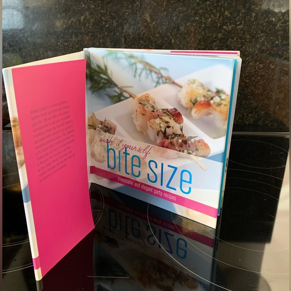 Bite Size Make It Yourself Hardcover Cookbook, with dust jacket - Picture 9 of 10